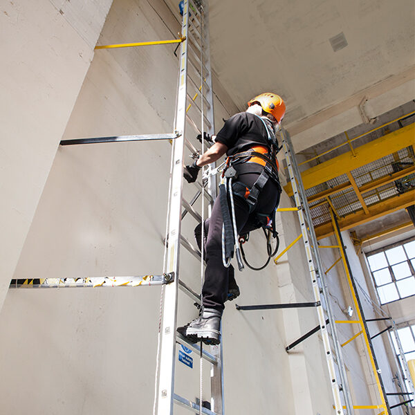 GWO Working at Heights with Manual Handling | WTG Training